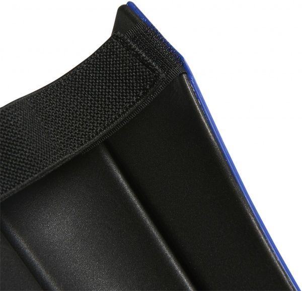 Щитки футбольные Adidas PRED SG TRN р. S синий GK3519