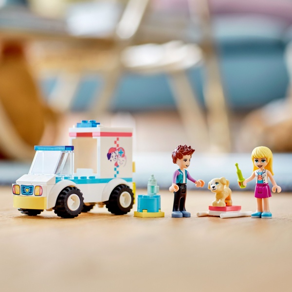 Конструктор LEGO Friends Скорая ветеринарная помощь 41694