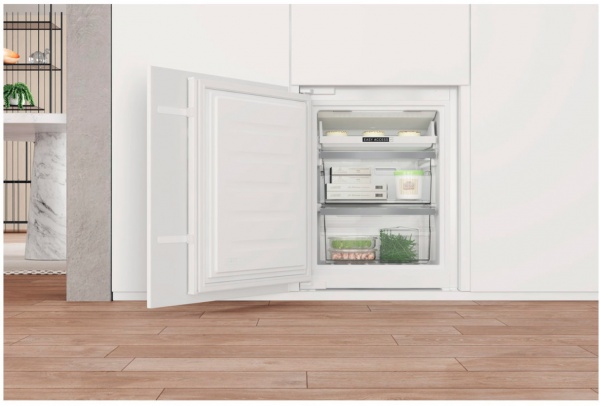 Встраиваемый холодильник Whirlpool WHC20 T593