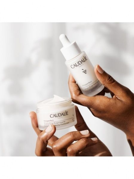 Сироватка Caudalie Vinoperfect проти пігментних плям 30 мл