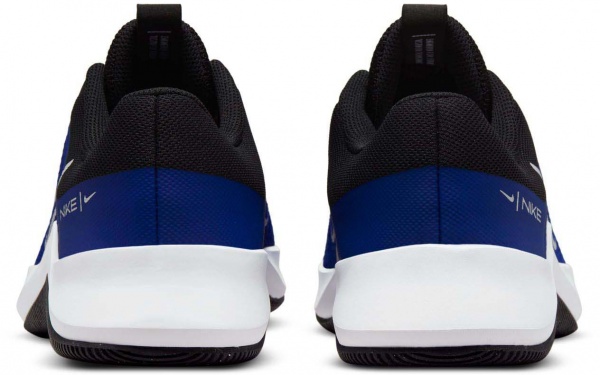 Кроссовки Nike MC TRAINER 2 DM0823-400 р.41 синий