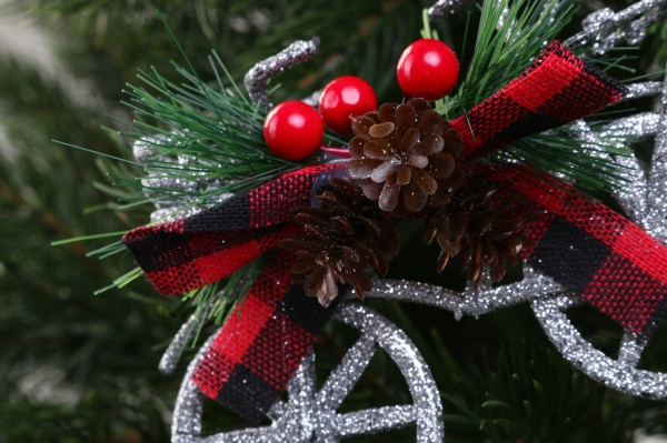 Декоративная подвеска Велосипед с декором 11x9x3 см серебро LD21034S