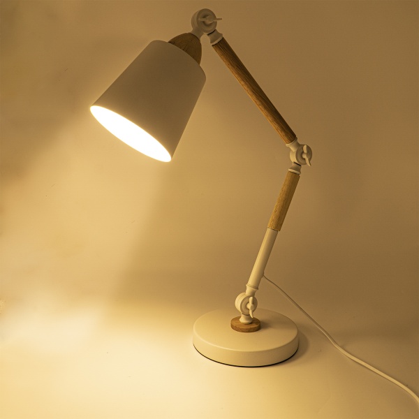 Настільна лампа Altalusse 1x40 Вт E27 білий INL-5049T-01 White & Natural 