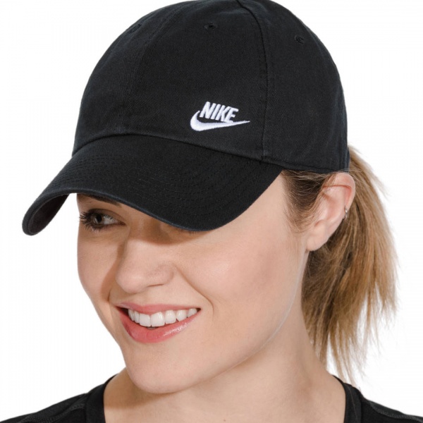 Кепка Nike W NSW H86 FUTURA CLASSIC CAP AO8662-010 OS чорний