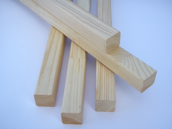 Брус лавочный срощенная конструкция 40х40х3000 мм сосна декоративный