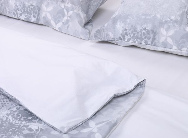 Комплект постільної білизни Paris Ariane сімейний сірий із малюнком Guy Laroche 