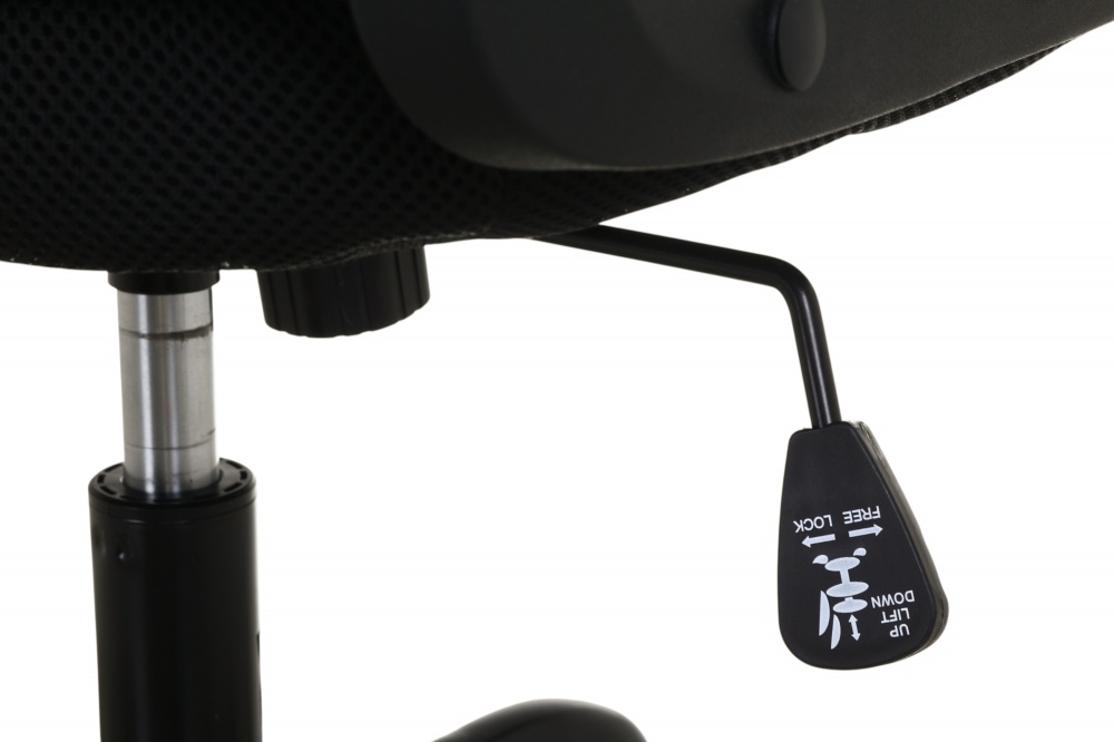 Крісло ігрове Центр Меблів Наомі чорний