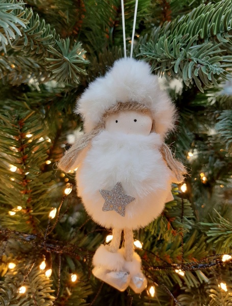 Прикраса новорічна Дівчинка 15 см білий A-793842