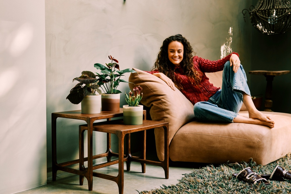 Вазон пластиковый пластик Colour gradient round круглый серо-бежевый 3,9 л Elho (555214)