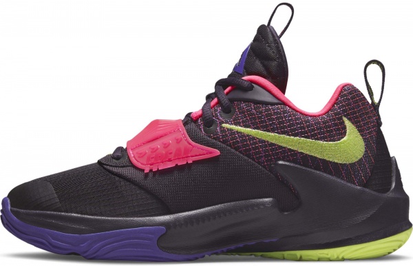 Кросівки Nike FREAK 3 (GS) DB4158-500 р.38,5 чорний