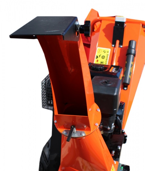 Подрібнювач садовий GTM GS15002 бензиновий бензин