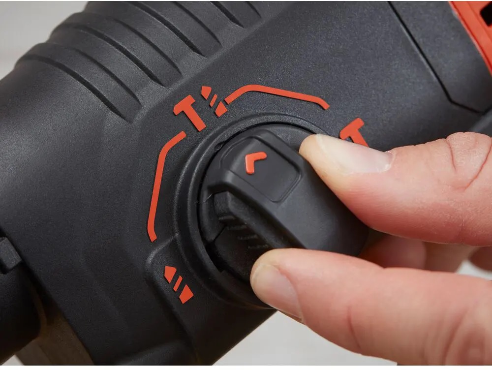 Перфоратор Black+Decker BEHS01K