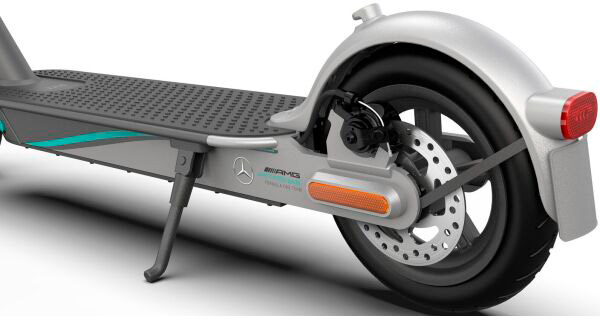 Электросамокат Xiaomi Mi Electric Scooter Pro 2 Mercedes-AMG Petronas F1 Team Edition black (725833) 