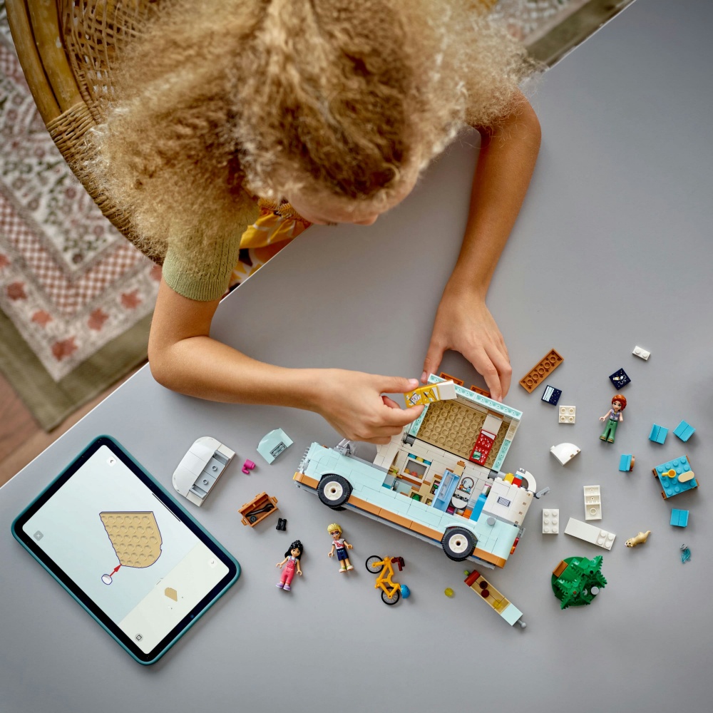 Конструктор LEGO Friends Приключения на фургоне дружбы 42663