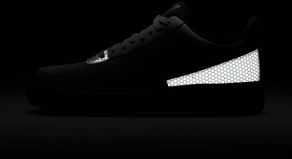 Кроссовки Nike Nike Air Force 1 '07 LV8 CT2299-100 р.US 9,5 белый