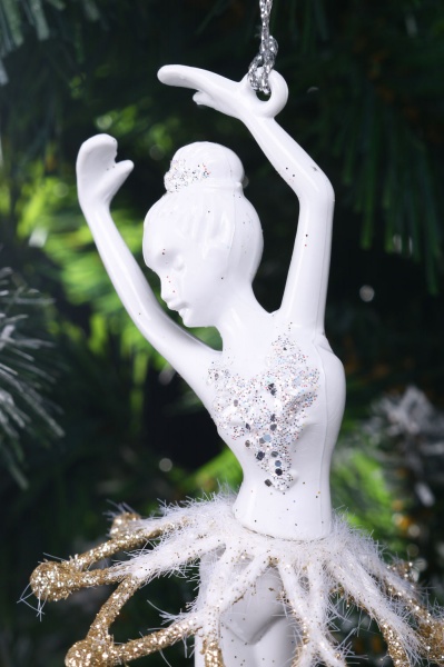 Підвіска Балерина Стандарт 6х12х3 см білий