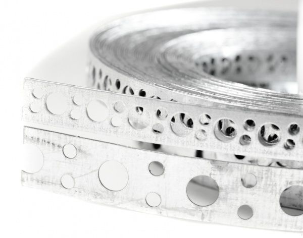 Стрічка монтажна 15 м перфорована 25x150x150мм 0,8мм 5 шт. 