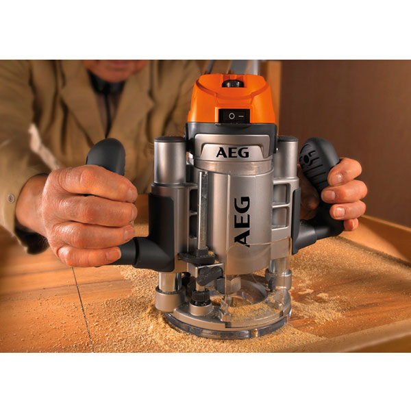 Фрезер AEG 4935411850 MF1400KE