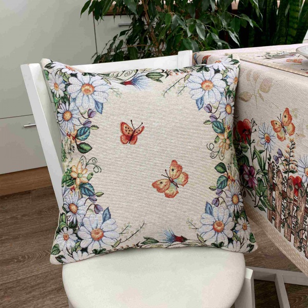Подушка декоративная Alicia бабочки и цветы 45x45 см 1001 Бежевая Прованс 