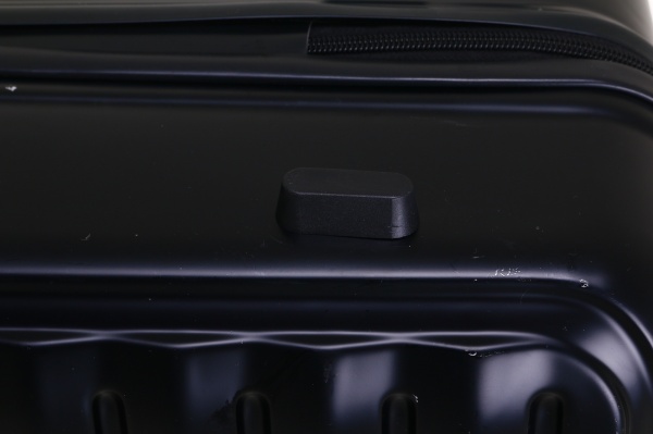 Чемодан 96 л черный LS22400 69х48х29 ABS 