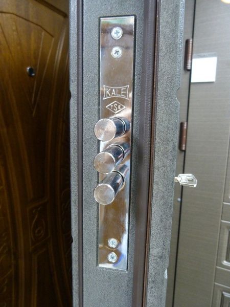 Двері вхідні Булат Максимум 158 бетон темний 2050x850мм праві