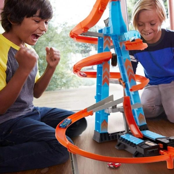 Трек Hot Wheels Хмарочос GJM76