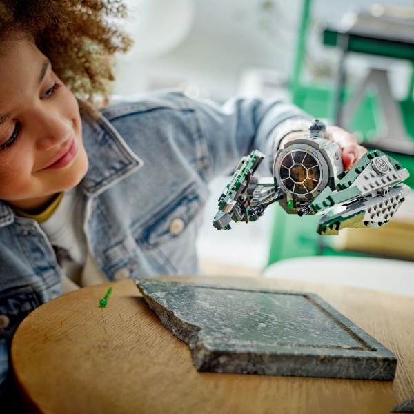 Конструктор LEGO Star Wars Джедайский истребитель Йоды 75360