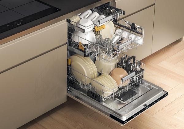 Вбудовувана посудомийна машина Whirlpool W8IHT58T