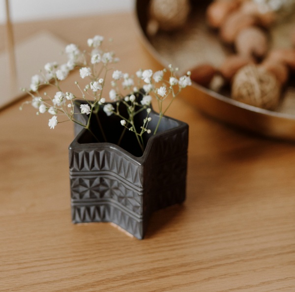 Кашпо декоративне Star темно-сірий бетон