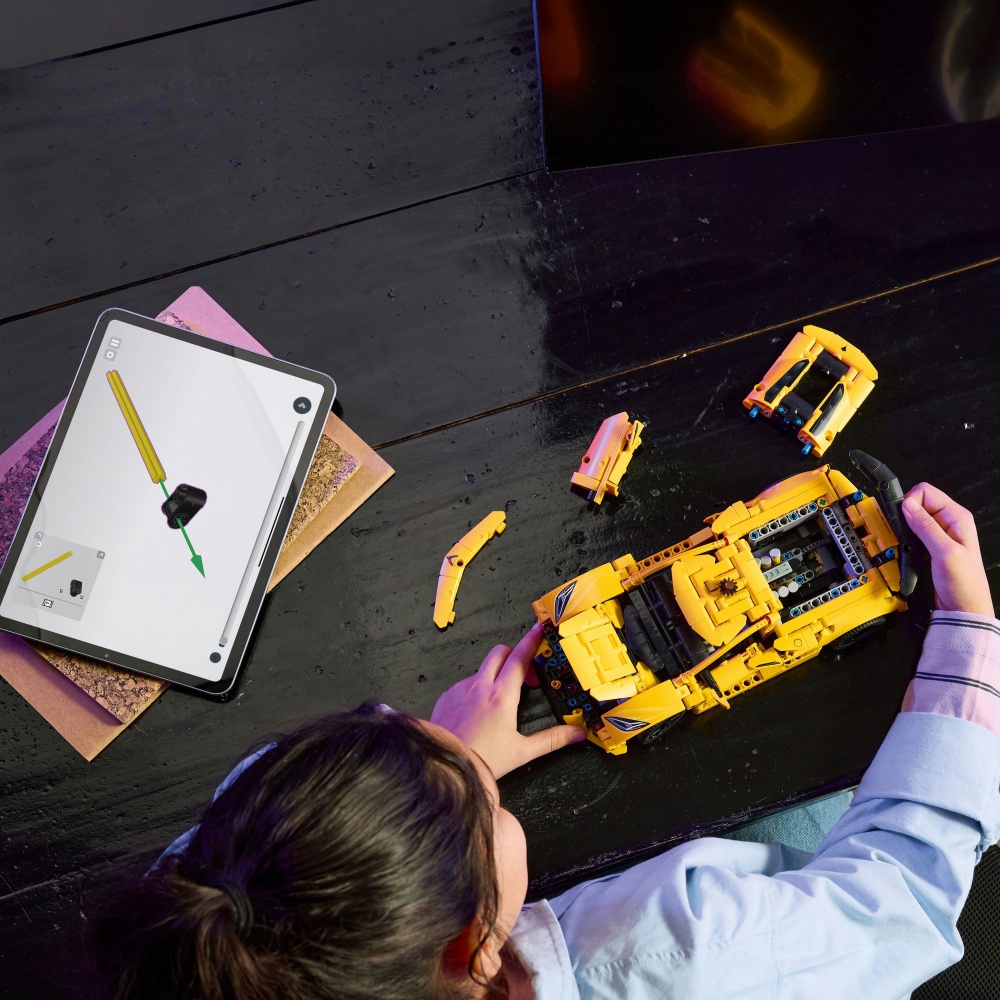 Конструктор LEGO Technic Chevrolet Corvette Stingray 42205