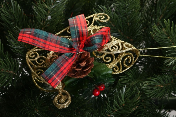 Декоративна підвіска Санчата з декором 13x8,5x4,5 см золотий LD21001