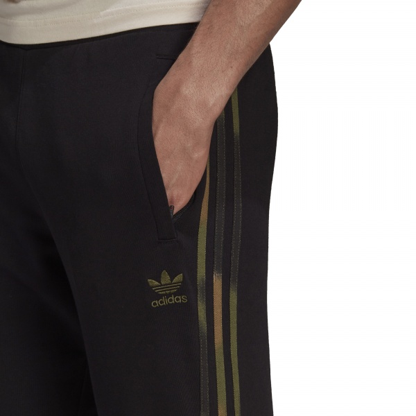 Брюки Adidas CAMO SWEAT PANT GN1861 р. XL черный