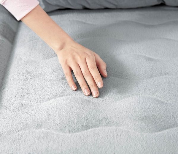 Матрас надувной Bestway Fortech Airbed Queen с двойным электронасосом 203x46 см серый 69075