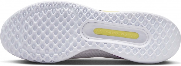 Кросівки Nike ZOOM COURT PRO HC DV3285-101 р.40,5 білий