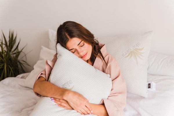 Подушка Memory №739 Dorotea Memory м’яка 50х70 см (2200001489455) MirSon 50x70 білий