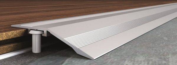 Профиль алюминиевый анодированный Броварской алюминиевый завод 40x9,3x900x серебро 