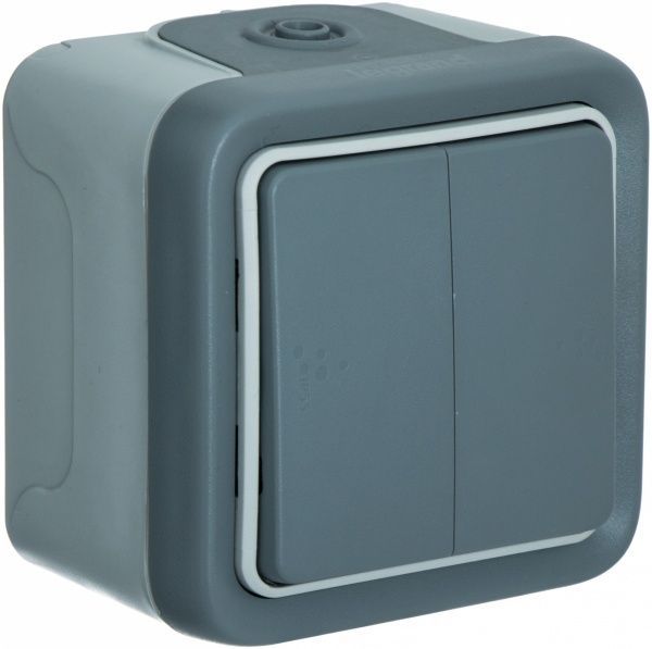 Переключатель проходной двухклавишный Legrand Plexo влагозащищенный без подсветки 10 А 250В IP55 серый 69715