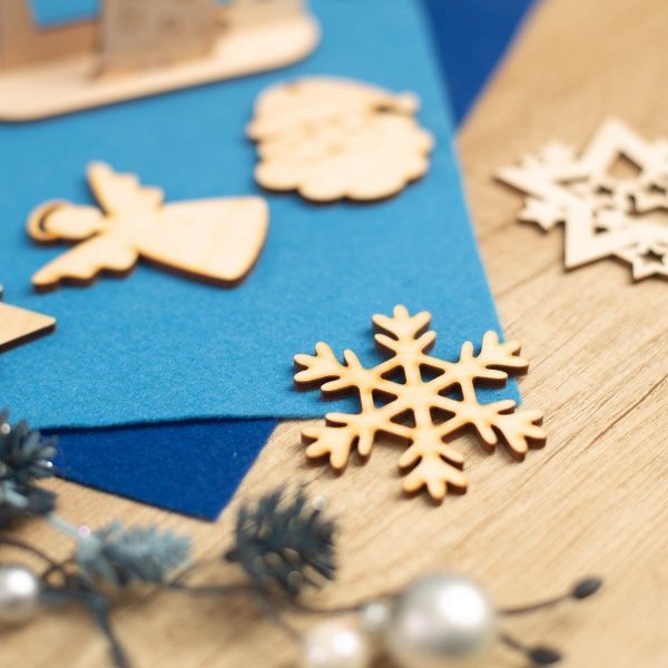 Набор фигурок из фанеры Снежинки 12 шт. Аплі-Краплі