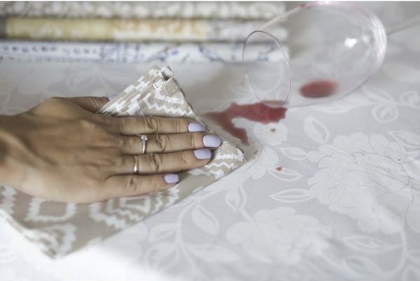 Скатерть Белая роза 140х140 см 140x140 см Прованс 