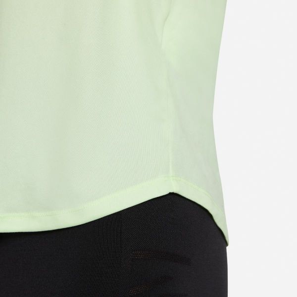 Футболка Nike W NK SWOOSH RUN TOP SS CZ9278-701 р.XL м'ятний