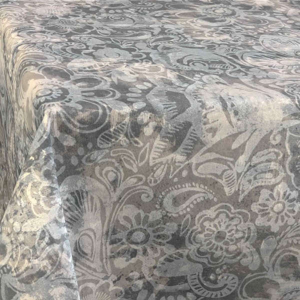 Скатертина PARIS Вензель графіт d200 La Nuit