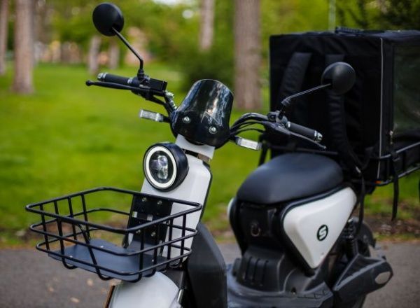 Электроскутер Maxxter COURIER (black)