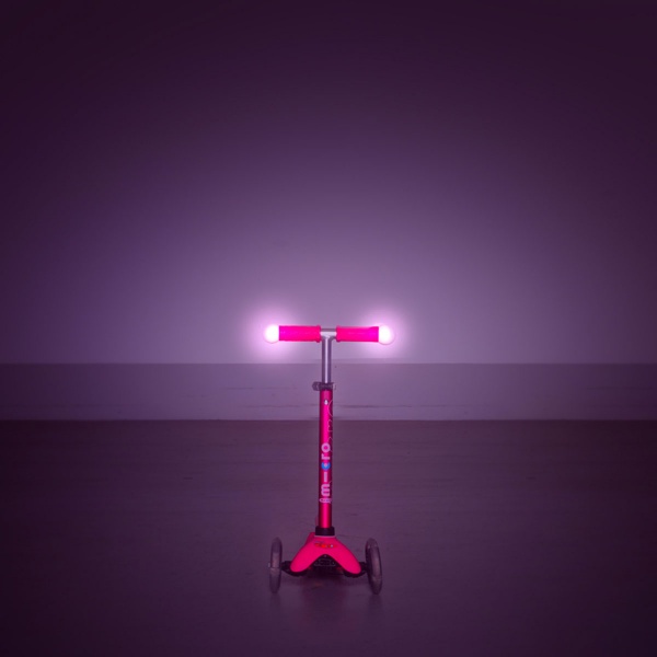 Самокат Micro Mini Deluxe Magic рожевий 