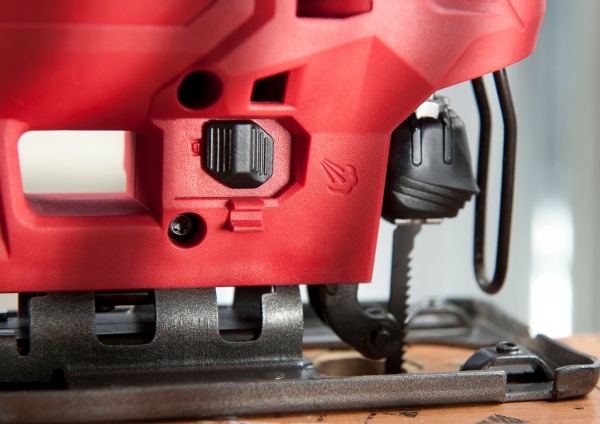 Електролобзик SKIL SW1E4530AA