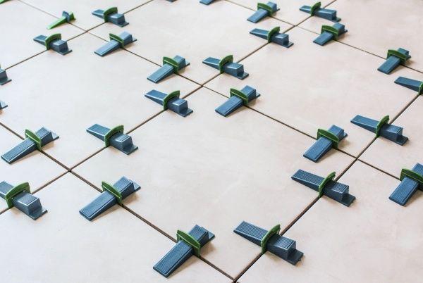 Система выравнивания плитки Т-Нова Основа СВП-Макси 1.5 мм 50 шт./уп.