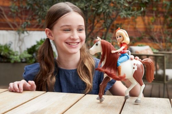 Игровой набор с куклой и лошадкой в ассортименте 