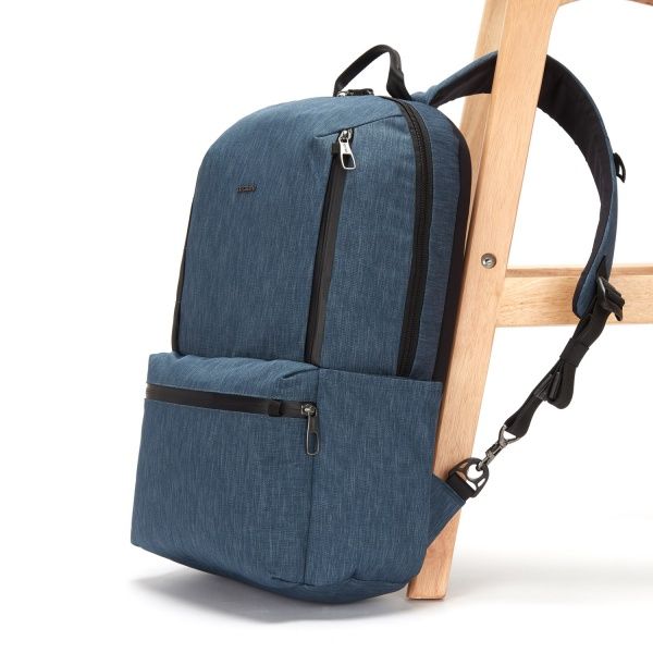 Рюкзак Pacsafe Metrosafe X 15.6