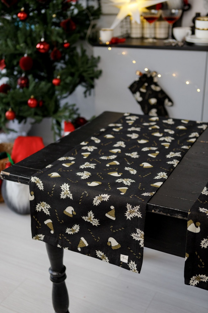 Дорожка (раннер) Шапочки на черном 40x140 см Прованс