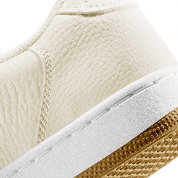 Кросівки Nike Court Vintage Premium CW1067-103 р.US 10 бежевий