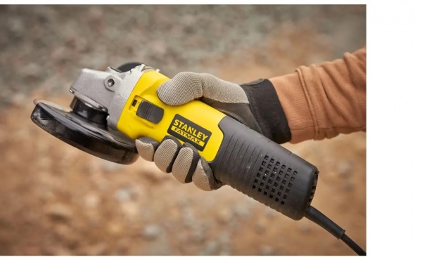 Болгарка (кутова шліфмашина) Stanley FatMax FMEG225VS